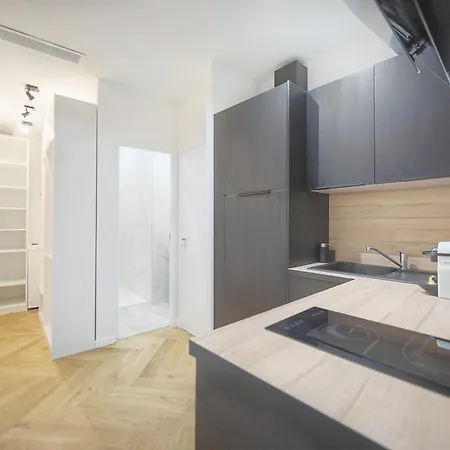 Lägenhet 2 Pieces -square Mistral -proche Plages Du Midi A1b266 *