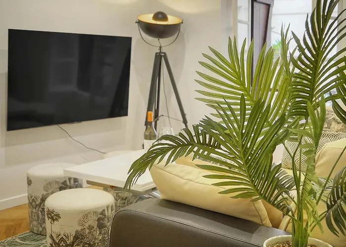 2 Pieces -square Mistral -proche Plages Du Midi A1b266 Apartamento *